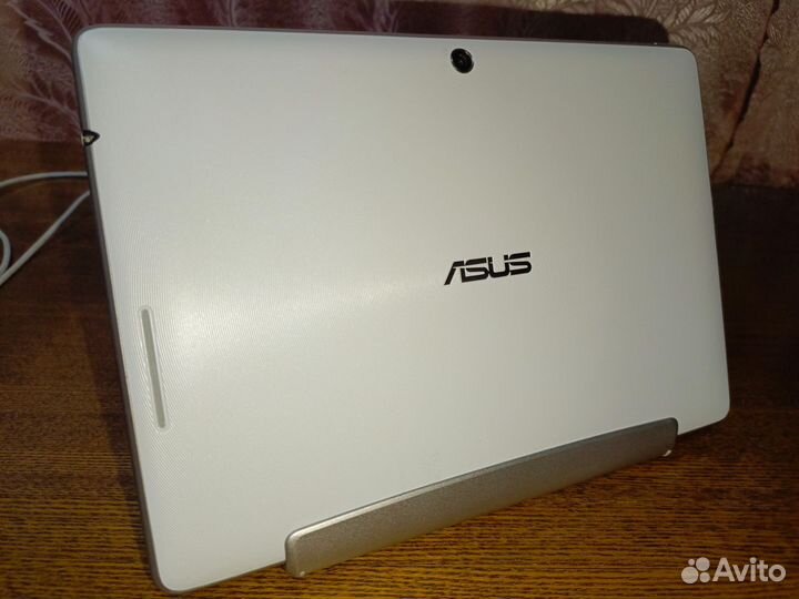 Планшет с докстанцией Asus tf300tg 32 гб