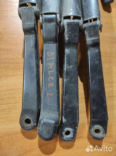 Поводок стеклоочистителя Chevrolet trailblazer 2