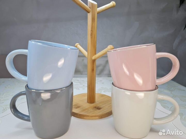 Набор из 4-х кружек Solo на деревянной подставке