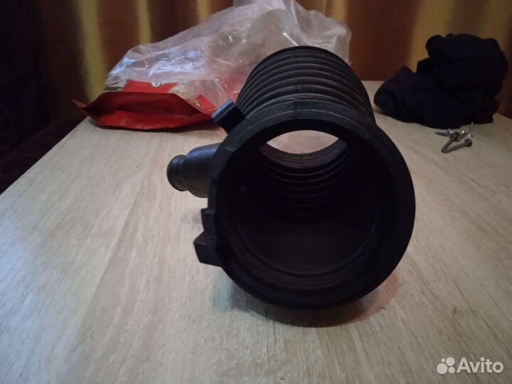 Патрубок воздушного фильтра на Honda Stepwgn RK-2