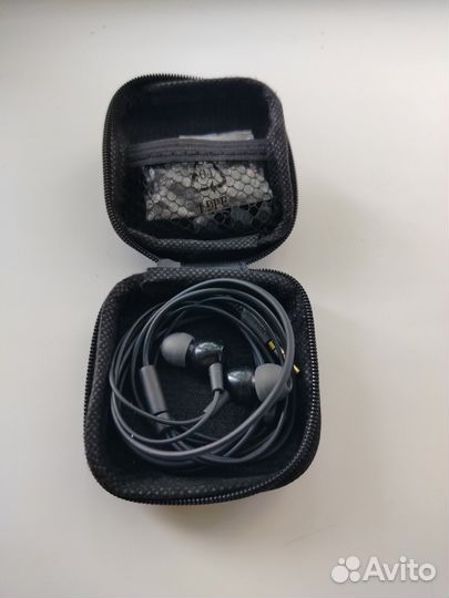 Проводные наушники jbl