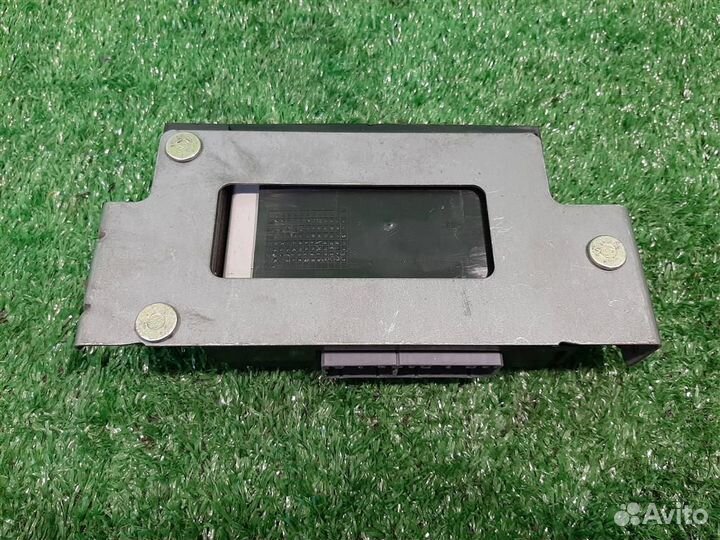 Блок центрального замка Mitsubishi Carisma 2003