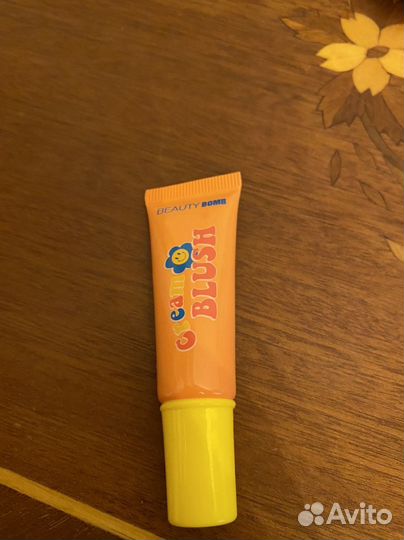 Жидкие румяна beauty bomb