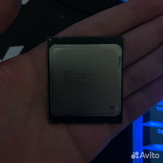 Процессор Intel Xeon E5 2689