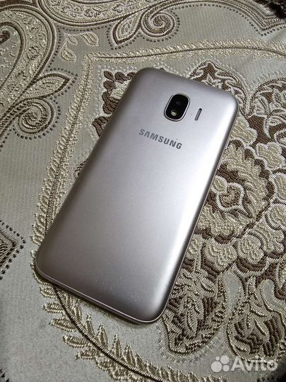 Телефон Samsung J2