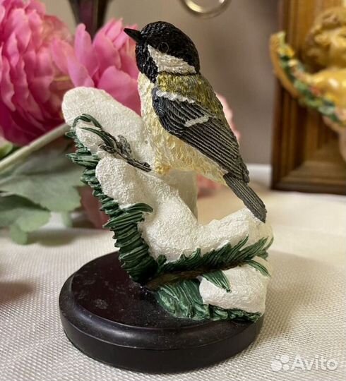 Статуэтка синичка
