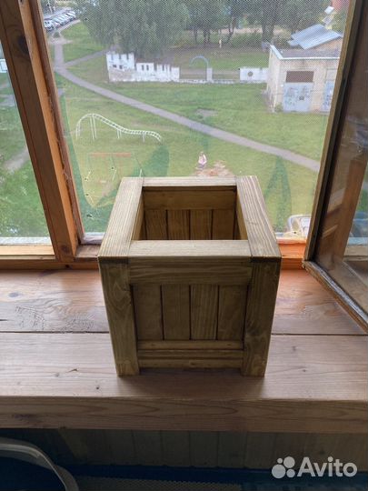 Деревянный горшок (кашпо)