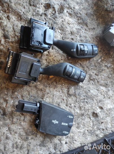 Подрулевой переключатель Ford Focus 2