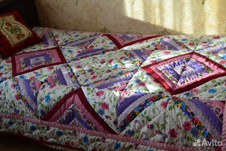 Одеяло лоскутное ручной работы 