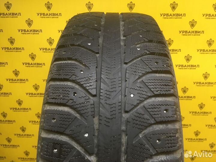 Bridgestone Ice Cruiser 7000 215/60 R17 96H