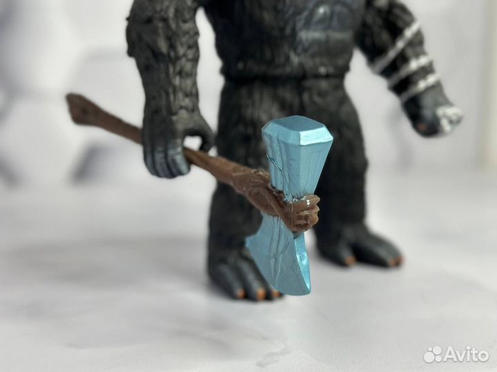 Фигурка Горилла 31 см