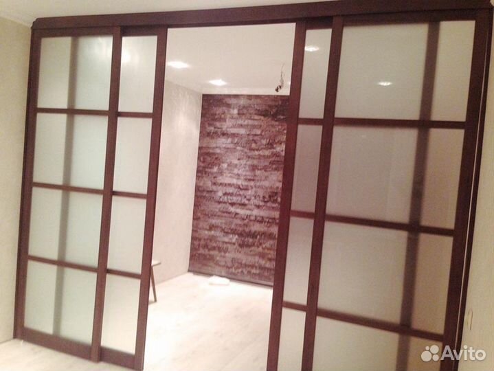 Раздвижные перегородки - двери купе без порога