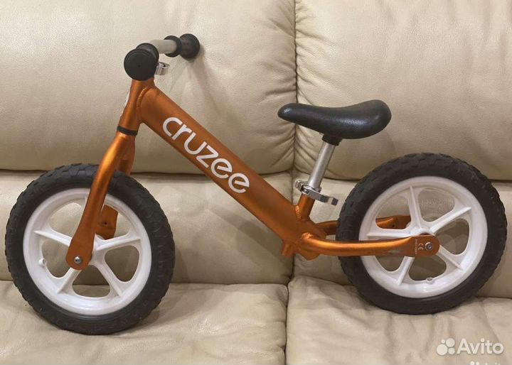 Беговел cruzee 2 кг