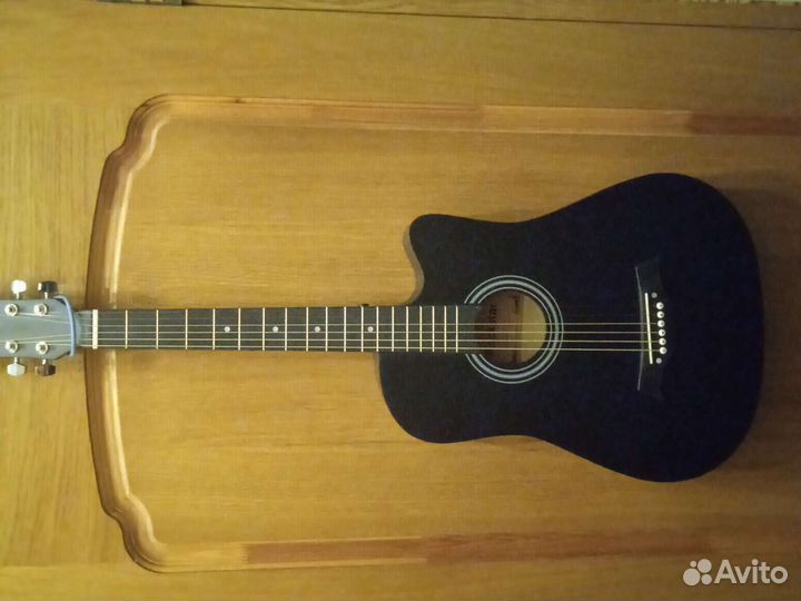 Акустическая гитара бу