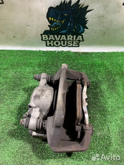 Суппорт передний правый Audi A4 B8 CDN 2010