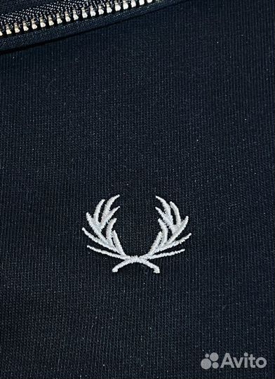 Полузамок fred perry