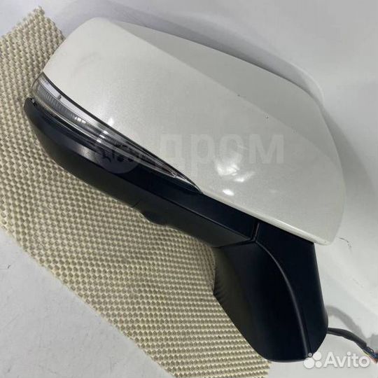 Зеркало заднего вида правое Toyota Rav4 axaa52