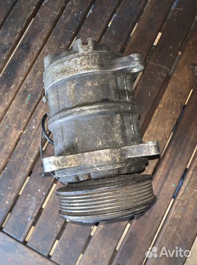Компрессор кондиционера volvo s70 97