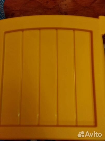 Полка пластиковая для кухни(под кастрюли)