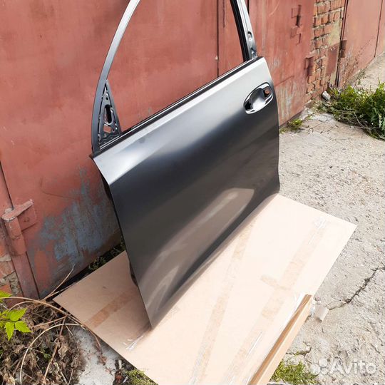 Дверь передняя левая Toyota Lend cruiser prado 150