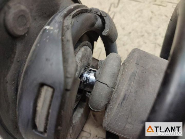 Стойка передняя правая honda stepwgn