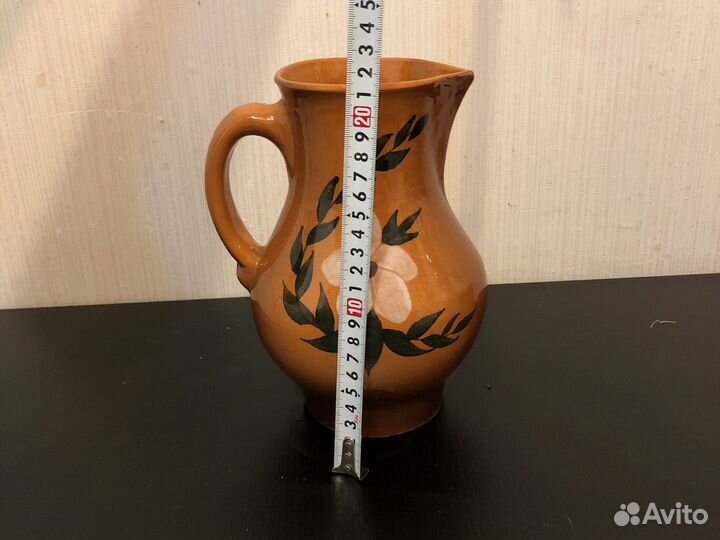 Глиняный кувшин