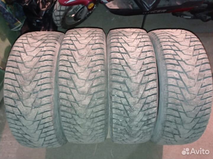 Hankook Winter I'Pike RS2 W429 215/60 R16