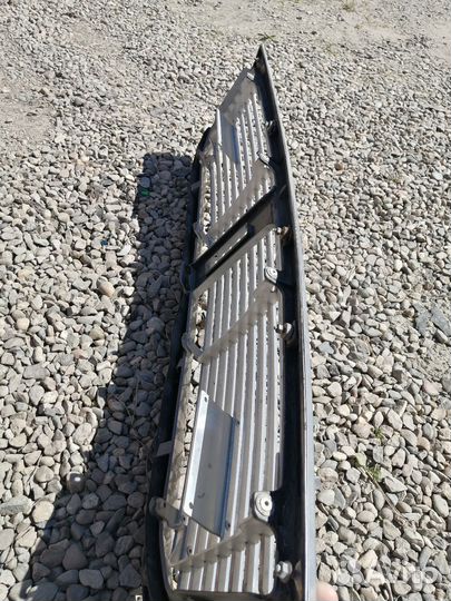 Решетка радиатора toyota land cruiser 120 prado