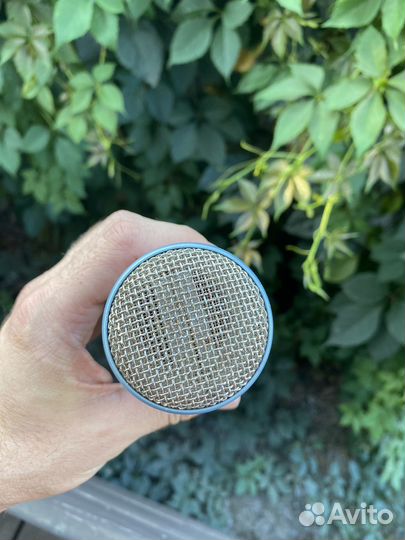 Студийный микрофон akg perception 400
