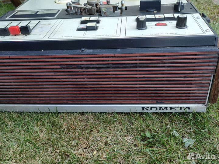 Магнитофон комета 212