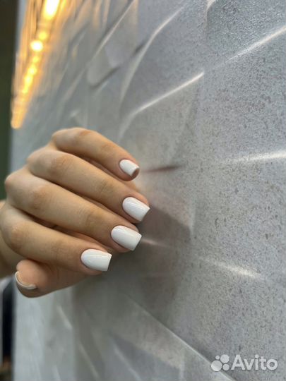 Мастер маникюра и педикюра