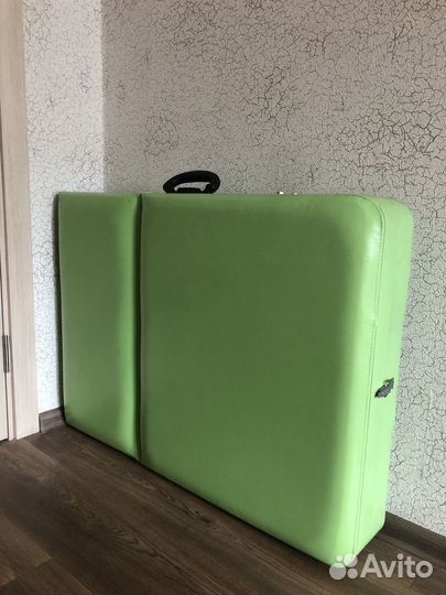 Массажный стол