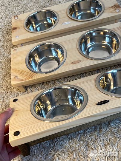 Подставка с мисками