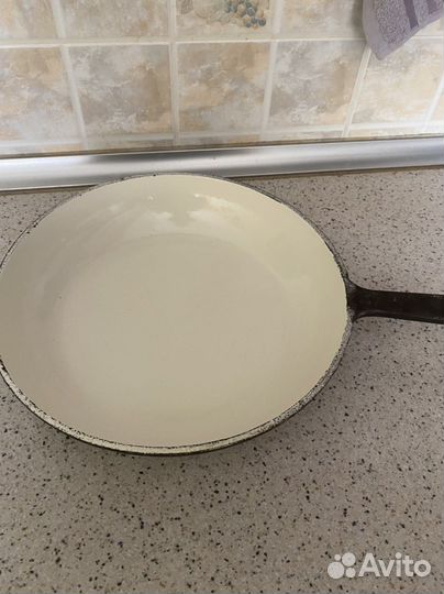 Сковорода чугунная эмалированная СССР новая