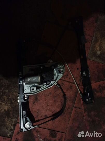 2037201846 Стеклоподъемник Mercedes Benz W203