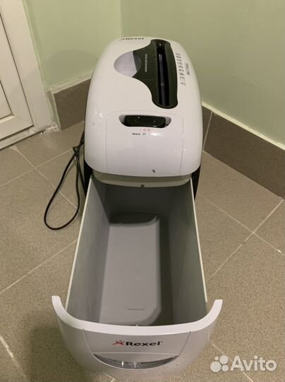 Шредер Rexel Prostyle 11 листов (не работает)