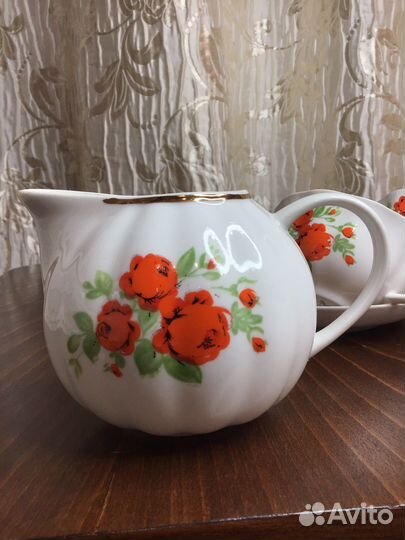 Предметы сервиза Дулево