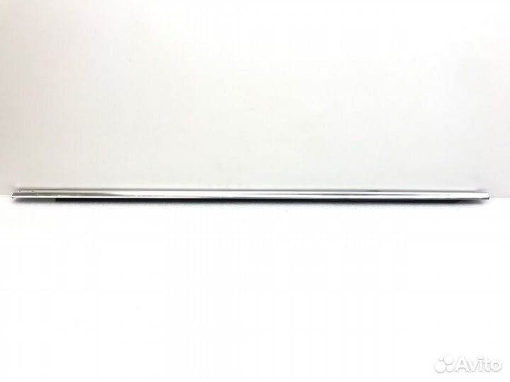 Молдинг двери задний левый Volkswagen Passat B7