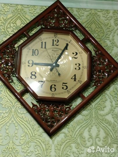 Часы настенные