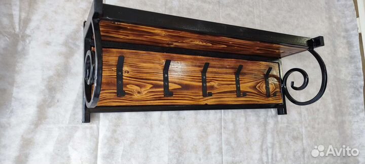 Вешалка в прихожую