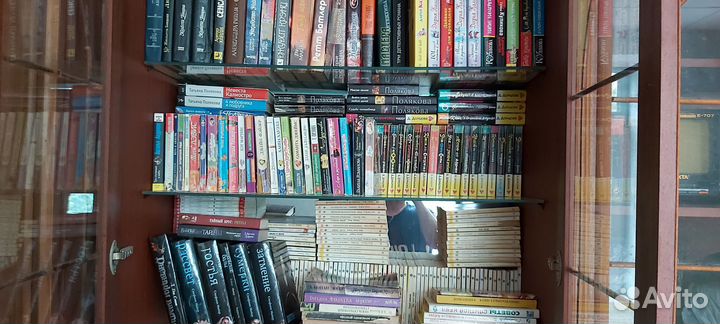 Книги: детективы,романы