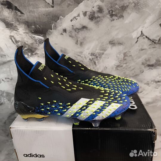 Бутсы Adidas Predator Freak