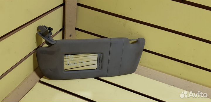 Козырёк солнцезащитный правый Audi A3(8L1)