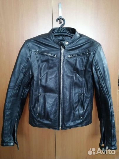 Мотокуртка женская