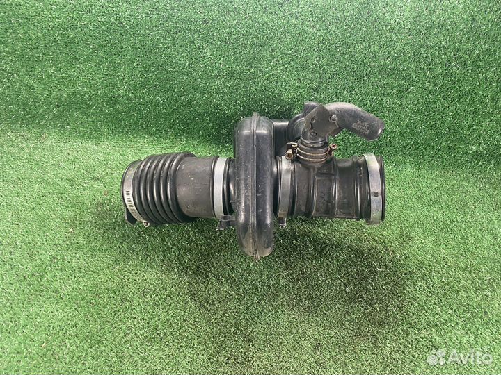 Патрубок воздушного фильтра Nissan Murano z50