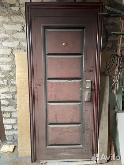 Дверь входная бу