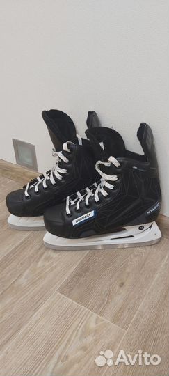 Коньки хоккейные 39 размер