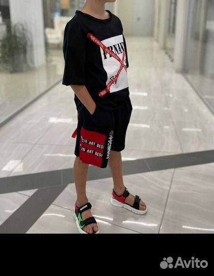 Летний костюм на мальчика 140-146