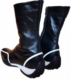 Продам новые сапоги демисезонные finn flare