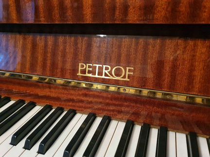 Пианино Petrof 100 Sonatina